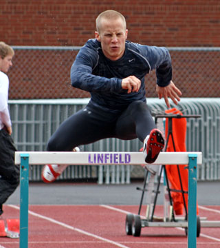 ’Cats shine at NWC South Meet