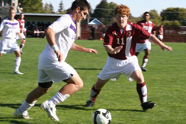 Linfield beats Willamette, tied for fourth in NWC