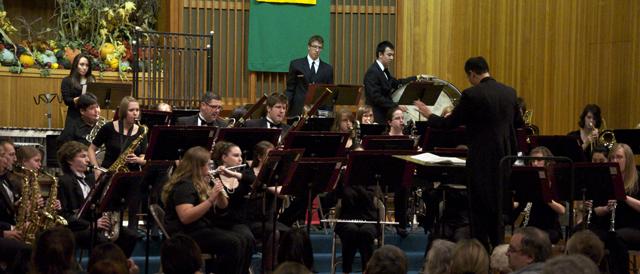 The Linfield Concert Band and Wind Symphony perform their fall concert “Autumn Leaves” Nov. 16 at the McMinnville First Baptist Church. Despite the theft of a student’s percussion instrument, the concert was a success. Joel Ray/For the Review