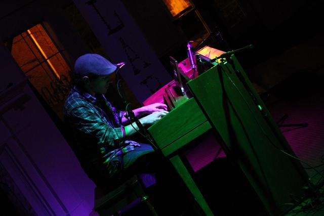 Musician Kurt Scobie plays a piano solo during the second-to-last song of his Feb. 17 Cat Cab. Scobie engaged audience members at the Cat Cab on Feb. 17, requesting that they sing along with several of his songs.  Megan Myer/Online editor 