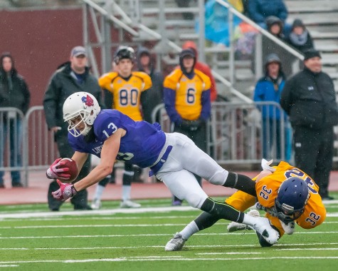 Linfield 38, UMB 35 Dec 5, 2015 NCAA DIII football, third round playoff game