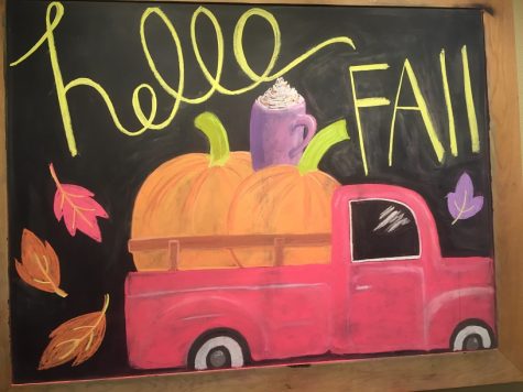 kylas-hello-fall-piece-in-starbucks