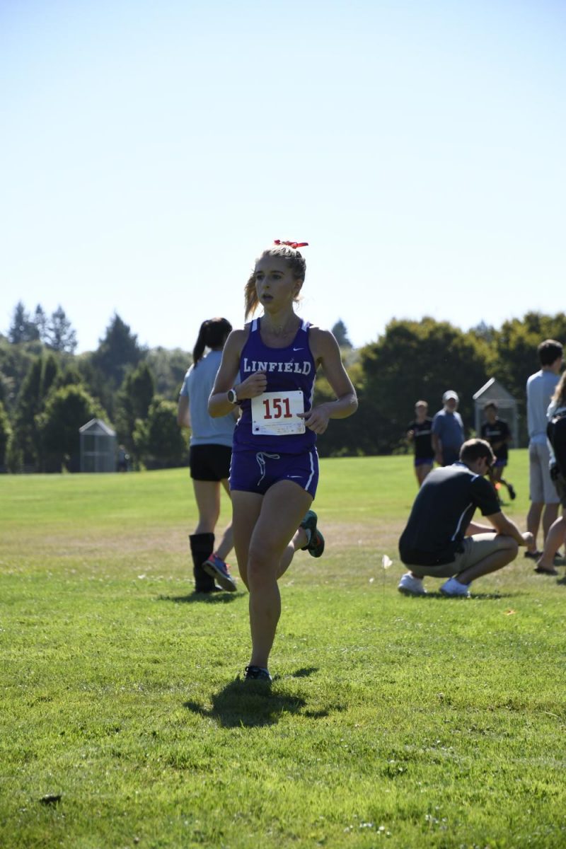 Emma Knudson, 18, running to the finish line.