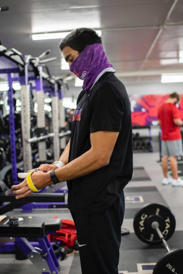 Junior Jacob Campos received his CrossFit Level-1 Training certificate in summer 2020. 