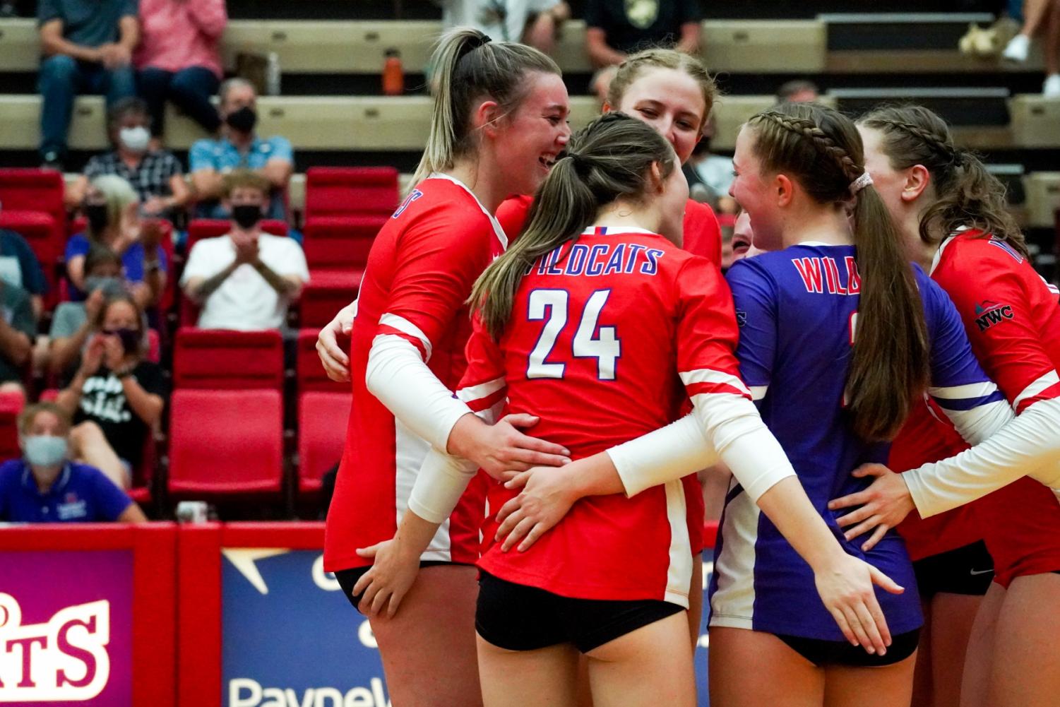 Linfield volleyball comes up short against Willamette – The Linfield Review