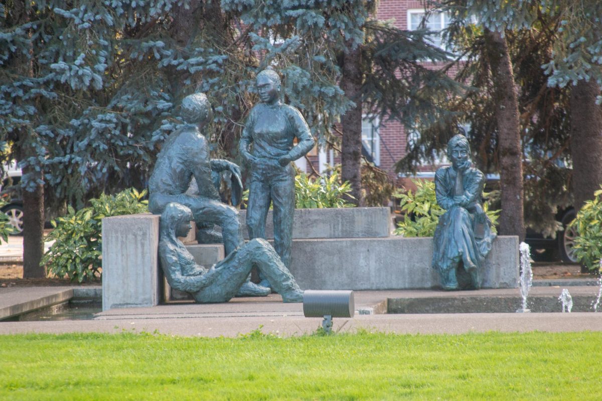 Patriot Award given to three Linfield professors
