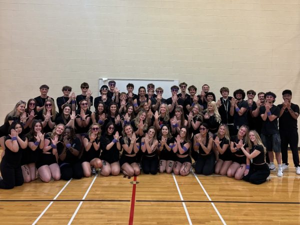 Greek life members pose during the annual lip sync battle. Courtesy of Alpha Phi.