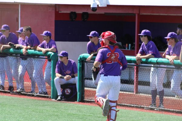 Linfield Baseball defeats Pacific Lutheran University on April 4 during their 2026 season.